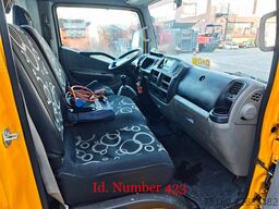 Nissan Cabstar 35.12 NT400 GSR E179T