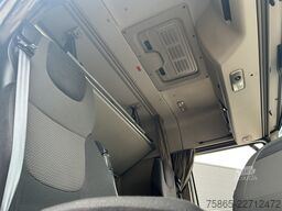 DAF XF 460 FT SC / 927 dkm / Tacho V2 / Night AC / ...