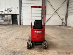 Bobcat E 08