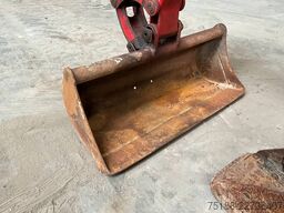 Bobcat E 08