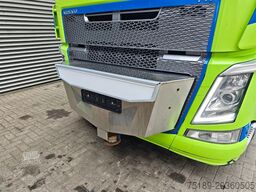 Volvo FH 540 8x4 HMF 8520 K7 7 x Hydr. 4 x Mech!