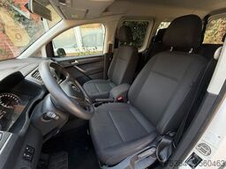 VW Caddy Maxi 1.4 TGI/CNG BlueMotion Rollstuhlrampe