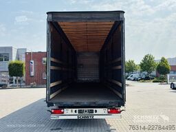 Schmitz Cargobull Curtainsider Mega Getränke