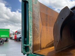 Scania P 410 8x4 Euro 6 HMF 18 Tonmeter laadkraan