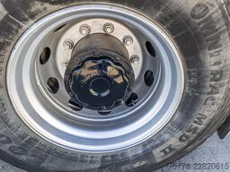 MAN TGS 33.440 BBS -MANUAL+BIG AXLES