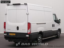 Iveco Daily 35S13 Automaat L2H2 3,5t Trekhaak Airco C...