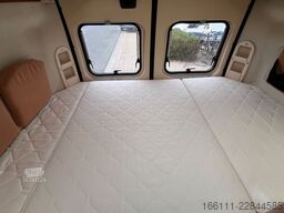 ADRIA Twin Active - Festbett - Klima - Solar - Markise