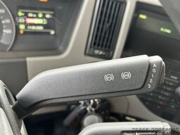 Volvo FM 330 Globetrotter / 742 dkm / VEB+ / Spoilers...