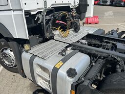 Mercedes-Benz Actros 2542 Bigspace 6x2 / 429 dkm / Navi / NL ...