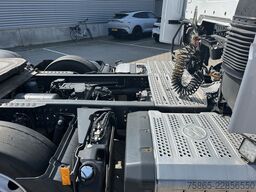 Mercedes-Benz Actros 2542 Bigspace 6x2 / 429 dkm / Navi / NL ...