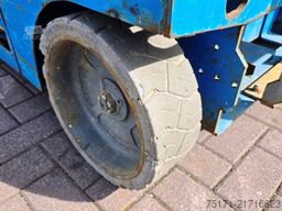 Genie GS3246 Electric, Working Height 11.75 m, 318kg Cap