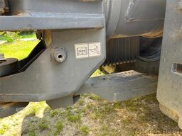 Kirovets K743 mit Mercedes Motor OM470LA