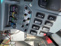 Kirovets K743 mit Mercedes Motor OM470LA