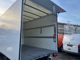 MAN TGE Kofferaufbau und Ladebordwand -Klima