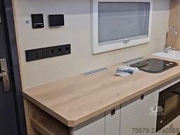  Modulux WorkHub745