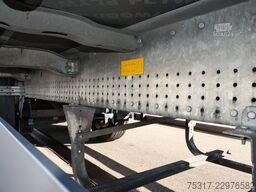 SCHMITZ CARGOBULL SKO 24/ ZURRLEISTE / DOPPELSTOCK / LIFT FP30
