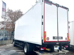 MAN TGM 18.290 Isotermico + sponda