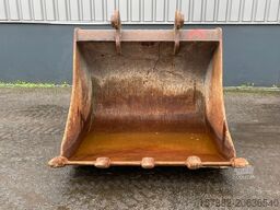 Verachtert Bucket with teeth