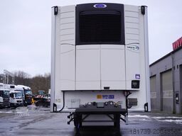 Lamberet refrigerated semi-trailer / Carrier