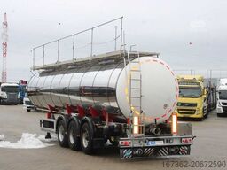 FELDBINDER TSA, LIFTING AXLE, 32 m³