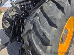 JCB Fastrac 8330