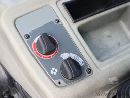 Kramer 2706 FORKS + BUCKET | GOOD CONDITION