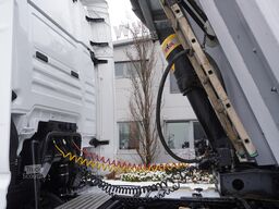 MAN TGX 18.510 4×2 tractor unit / Sleeper ca