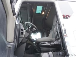 MAN TGX 18.510 4×2 tractor unit / Sleeper ca