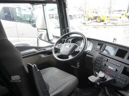 MAN TGX 18.510 4×2 tractor unit / Sleeper ca