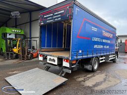 DAF CF 260 FA Slaapcabine, Euro 6, Schuifdak