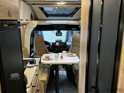 EURAMOBIL Xtura 686 EF 4x4  Lagerfahrzeug Autark Offroad