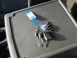 MERCEDES-BENZ Atego 1218 / Ldbw / Seitentür: rechts