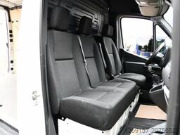 MERCEDES-BENZ Sprinter Kasten 317 CDI RWD L2H2 Navi Kamera