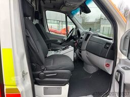MERCEDES-BENZ Sprinter 519 RTW / 4x4 Allrad / WAS Trage