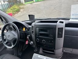 MERCEDES-BENZ Sprinter 519 RTW / 4x4 Allrad / WAS Trage
