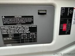 MERCEDES-BENZ Sprinter 519 RTW / 4x4 Allrad / WAS Trage