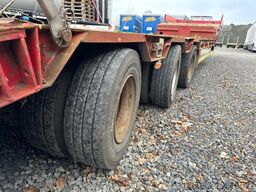 GOLDHOFER 3-Achs Tieflader mit Rampen hydr. Zwangslenkung