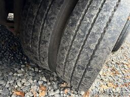 GOLDHOFER 3-Achs Tieflader mit Rampen hydr. Zwangslenkung