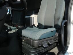 Volvo FL 250 Bakwagen + 6 deuren + Laadklep 2000 kg