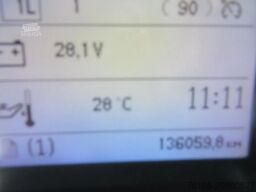 Volvo FL 250 Bakwagen + 6 deuren + Laadklep 2000 kg