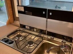 WEINSBERG CaraSuite 650 MEG Assistenz-Paket / Automatik /