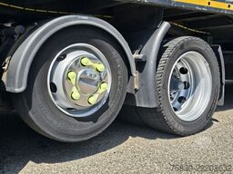 Scania Scania R410 6x2 + NOOTEBOOM TIEFLADER