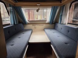 KIP Kompakt KK 400 EK Wohnwagen Hubdach Küche