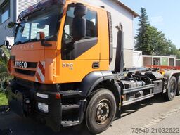 Iveco-Magirus Stralis AD260S33Y/PS 6x2 Stralis AD260S33 6x2, Winterdienstausstattung, Lenk-/Liftachse