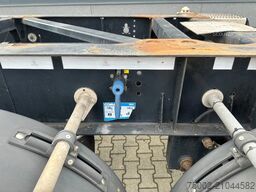 LAG 20FT ADR (EX/II, EX/III, FL, AT) / empty weight...