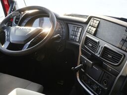 Iveco Stralis 460 E6 tractor unit/ Sleeper cab