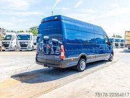 NISSAN NV 400