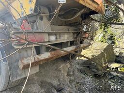 Maur Bilpåbygg 3-axle tipping semi-trailer for sale as a repair o