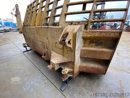 Caterpillar D9U Blade