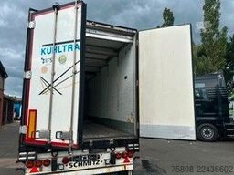 SCHMITZ CARGOBULL SCB S3B Kühlkoffer Schmitz Lenk Lift Bi-Temp Dop